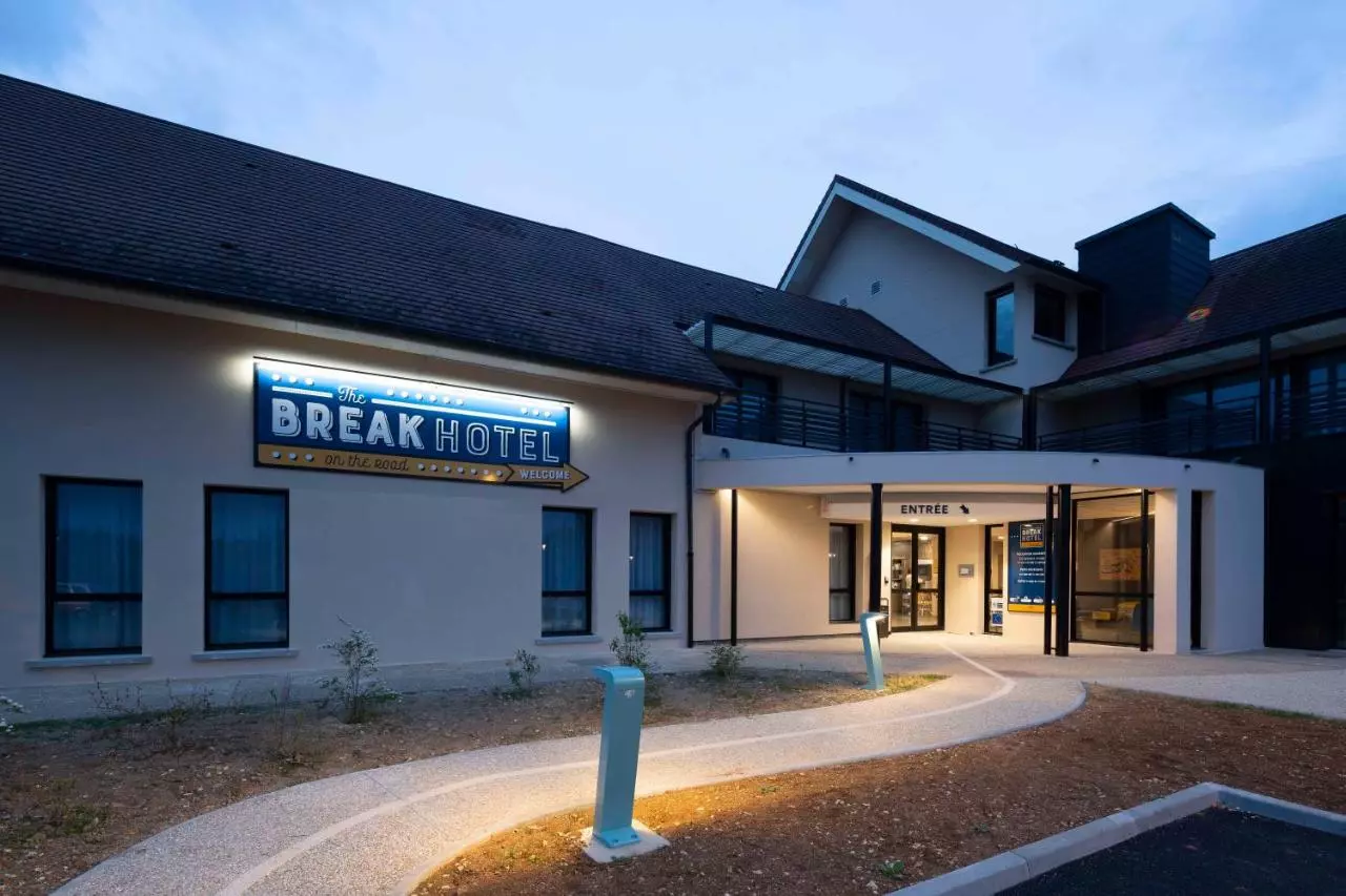 break hotel