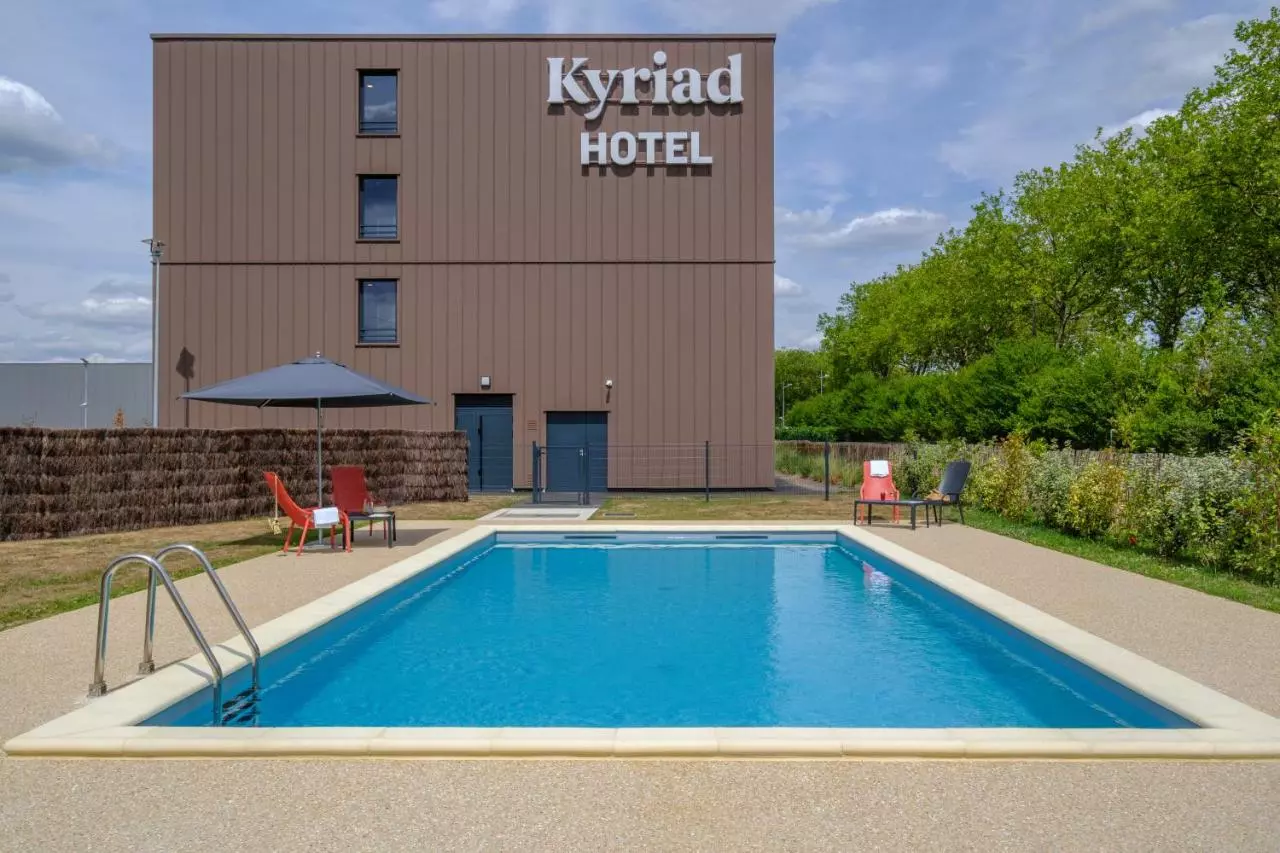 kyriad hotel tours sud