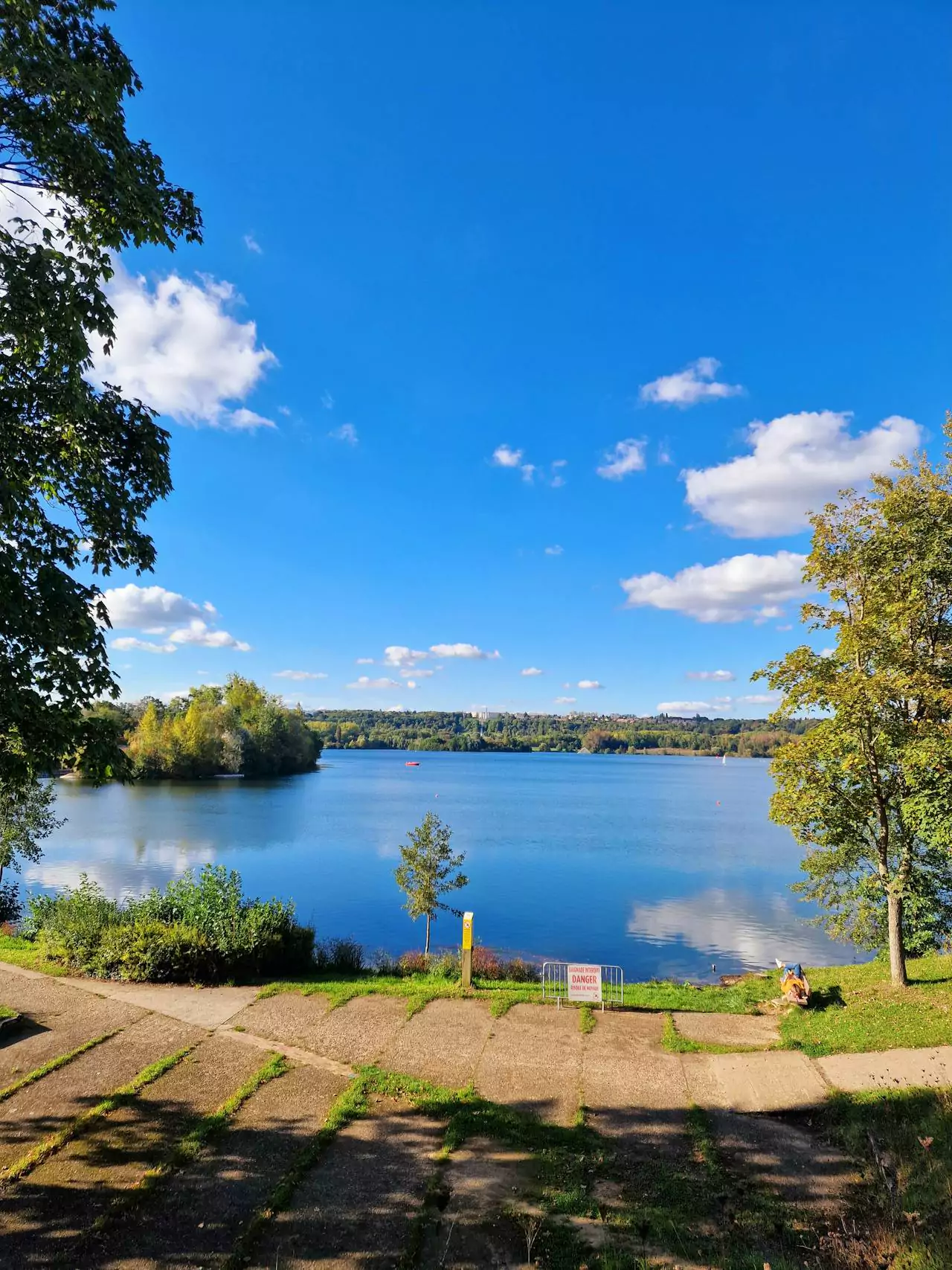 cergy lac 6879ab9a4ddd6